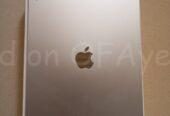 Apple iPad Air 64 GB Starlight